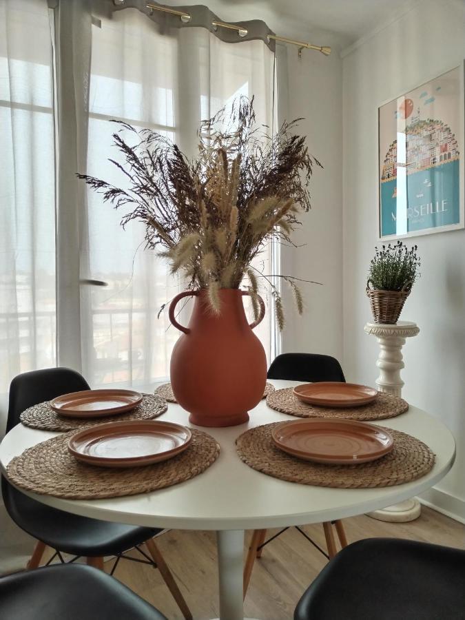 Massilia Calling Appartement Marseille Proche Metro Climatise Bien Decore Kültér fotó