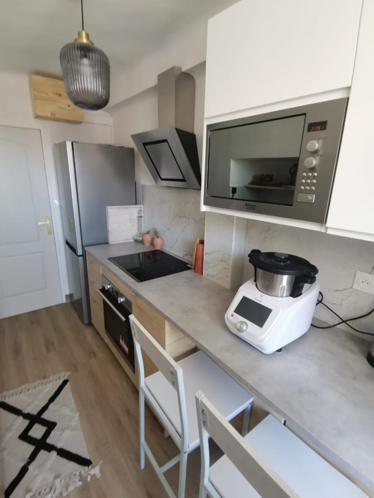 Massilia Calling Appartement Marseille Proche Metro Climatise Bien Decore Kültér fotó